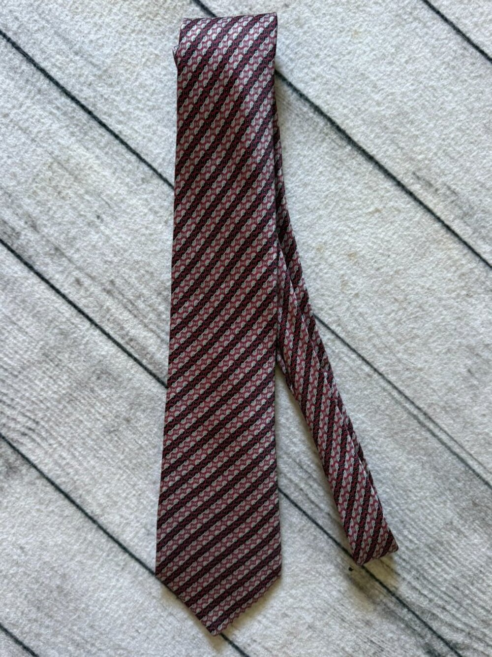Franck Namani Men's Tie, Red and Silver Geometric Pattern, 100% Silk, Italy